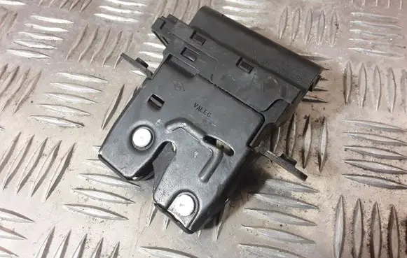 Tailgate/trunk/boot lock/catch/latch