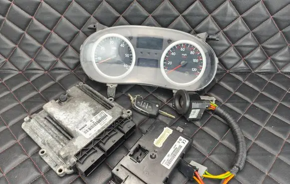 Renault Trafic II (X83) Engine ECU kit and lock set 0281018497 P8200943317 237101754R