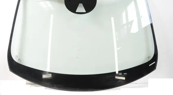 Volvo XC60 Front windscreen/windshield window 31424744