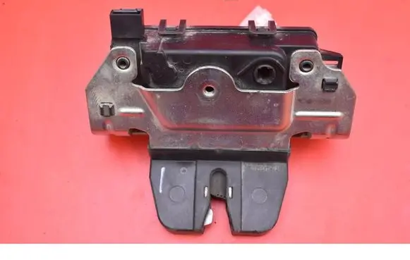 Opel Zafira B Tailgate/trunk/boot lock/catch/latch 13117285