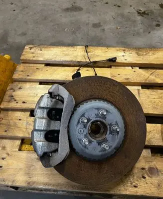Land Rover Discovery 5 Front brake caliper LK722B557BC LK72-2B557-BC HJ32-2D301-AB