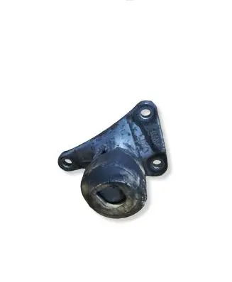 Audi A4 S4 B7 8E 8H Engine mounting bracket 8E0199343 5533900