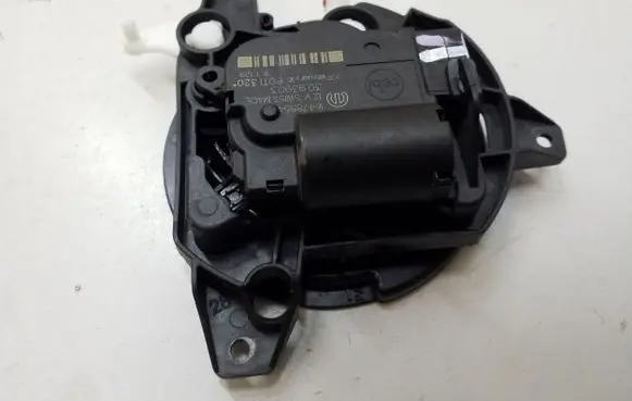 Chrysler Pacifica Air flap motor/actuator 16478554
