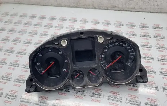 Volkswagen PASSAT B6 Speedometer (instrument cluster) 3C0920860N