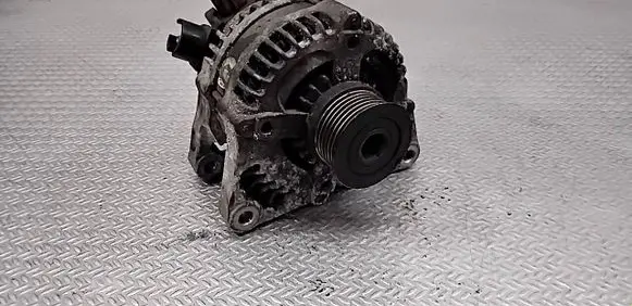 Volvo V50 Generator/alternator 1042103523