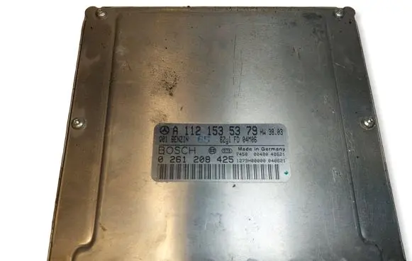 Mercedes-Benz SL R230 Engine control unit/module ECU 0261208425 A1121535379