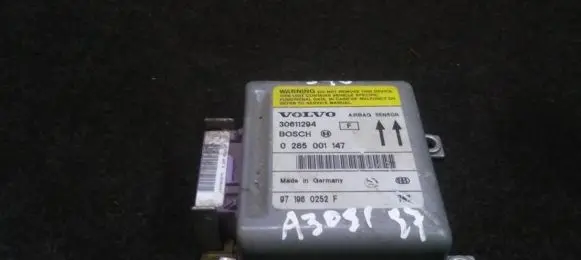 Volvo S40, V40 Airbag control unit/module 0285001147f 971960252f