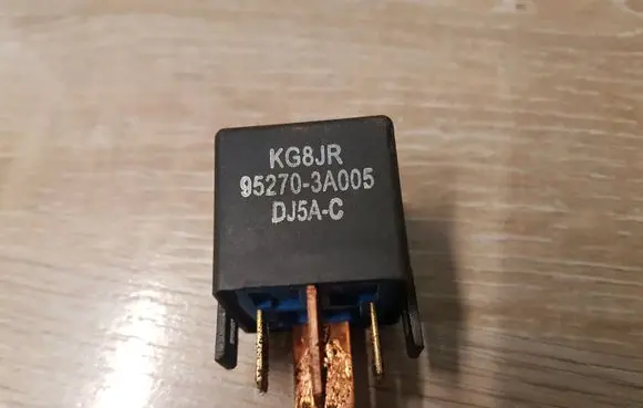 KIA Ceed Other relay 952703A005 DJ5AC