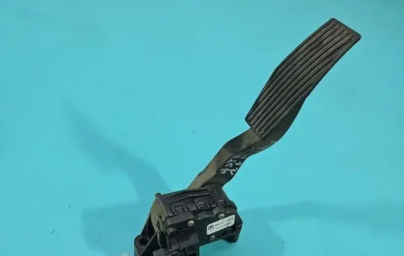 Opel Astra H Accelerator throttle pedal 9157998BK IMPRK1504526