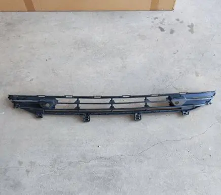 Volvo S90, V90 Front bumper lower grill 32297521
