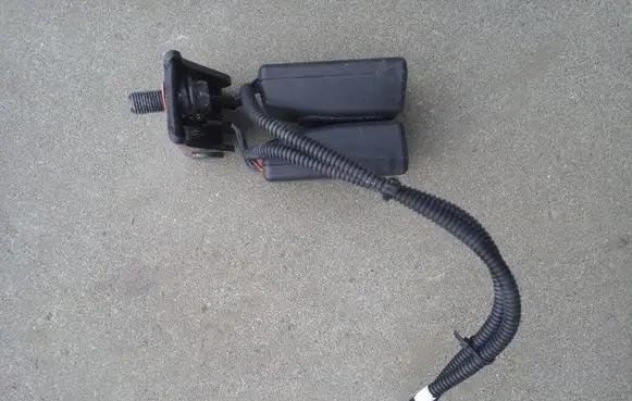 Hyundai i30 Rear seatbelt buckle