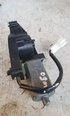 Mercedes-Benz E W212 Seat adjustment motor 0390203367