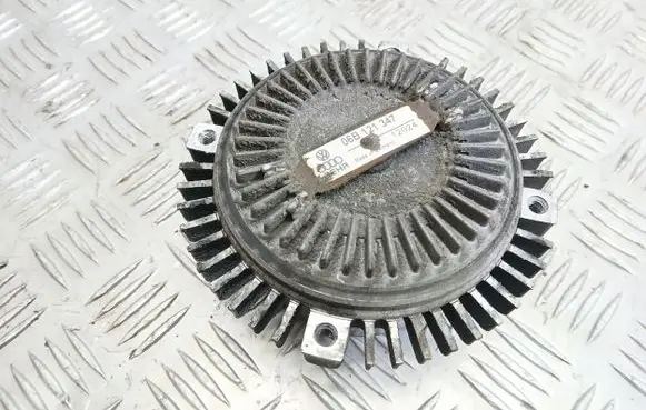 Volkswagen PASSAT B5.5 Viscous fan clutch 06B121347