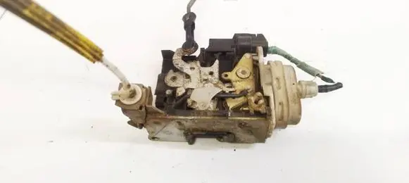 Audi A3 S3 8L Front door lock 8L1837016C