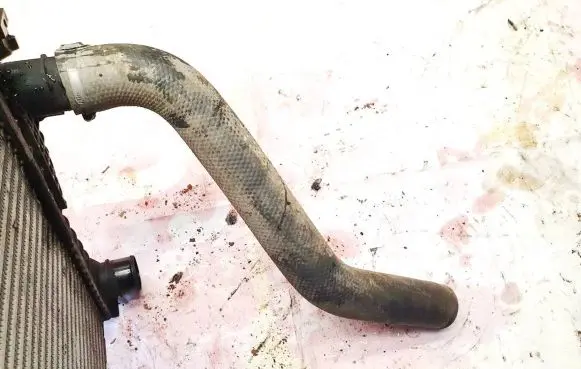 Chrysler Grand Voyager IV Intercooler hose/pipe