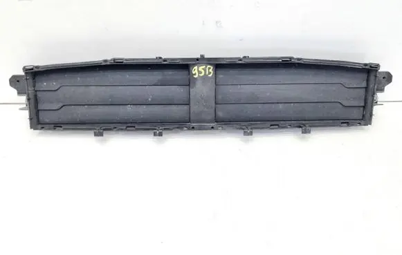 Porsche Macan (95B) Intercooler air guide/duct channel 95B121635J