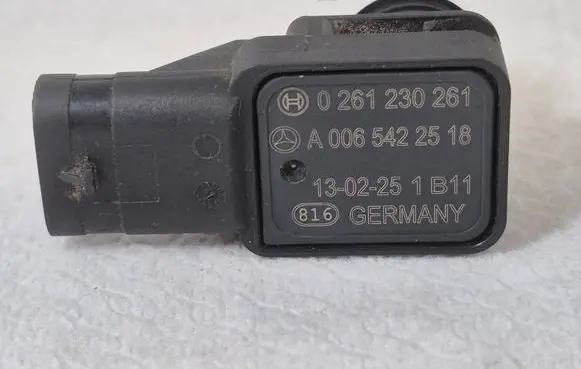 Mercedes-Benz B W246 W242 Air pressure sensor 0261230261 1302251B11 A0065422518