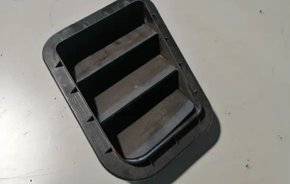 Hyundai i20 (PB PBT) Quarter panel pressure vent 975102F200