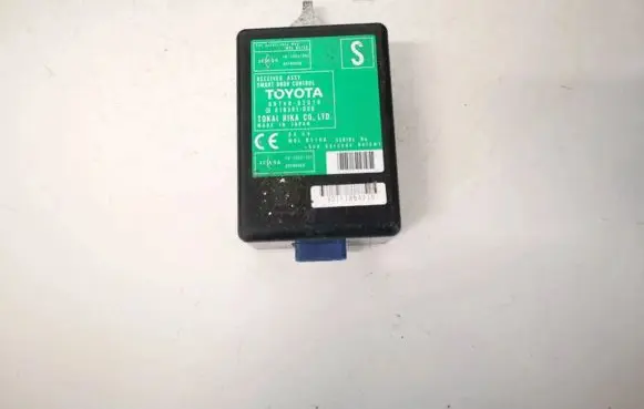 Toyota Auris 150 Door control unit/module 8974002010 89740-02010