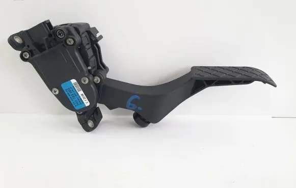 Volkswagen Transporter - Caravelle T5 Accelerator throttle pedal 7H1723503 6PV00849502