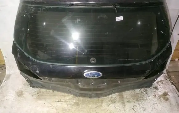 Ford Mondeo MK IV Tailgate/trunk/boot lid juodas