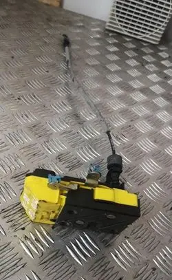 Volvo XC90 Front door lock