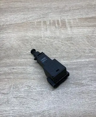 Volkswagen Golf IV Brake pedal sensor switch 1J0945511A