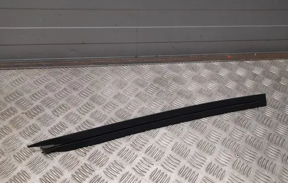Mercedes-Benz CLS C218 X218 (C) pillar trim A2188150127