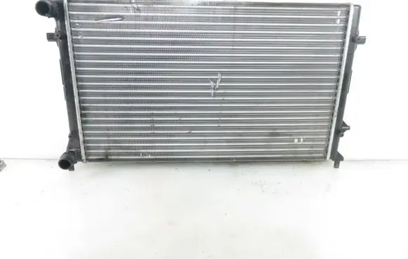 Volkswagen Golf V Coolant radiator 