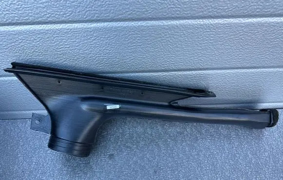 Mitsubishi Pajero Cabin air duct channel MB239428