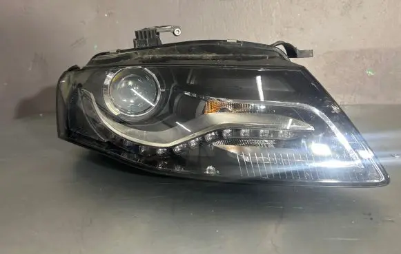 Audi A4 S4 B8 8K Headlight/headlamp 084461122R 084461122
