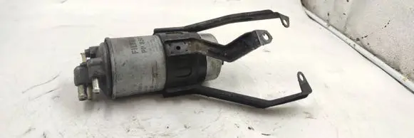 Audi A4 S4 B5 8D Fuel filter bracket/mount holder 8d0201987