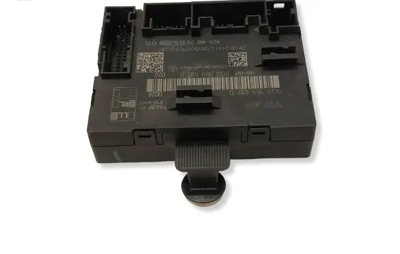 Volkswagen PASSAT B8 Door control unit/module 5Q0959592B