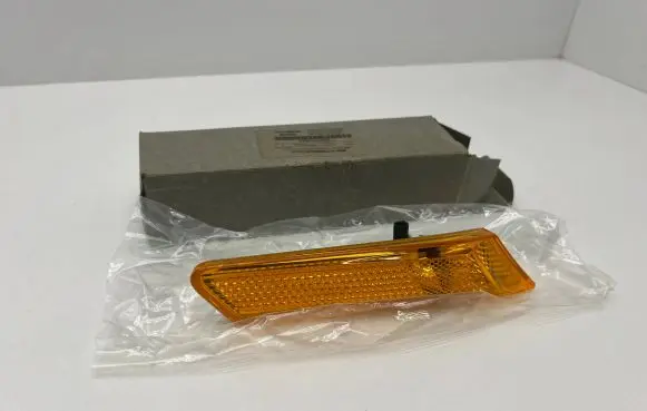 Porsche 997 Front fender indicator light 99763103802 14072017