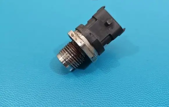KIA Sportage Fuel pressure sensor 0281006035 IMPRK1557380