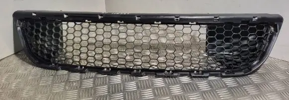 Dacia Logan I Front bumper lower grill 8200604723 8200604725
