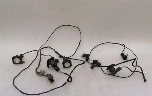 BMW 5 E60 E61 Front parking sensor holder (PDC) 6989070