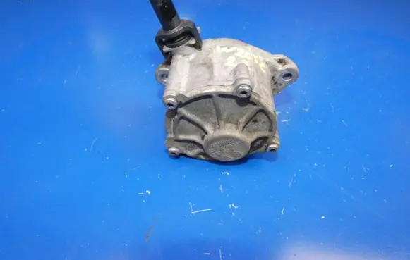 Mercedes-Benz C AMG W204 Vacuum pump A6512300265 00761245