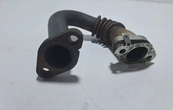 Volkswagen Tiguan EGR valve line/pipe/hose 03P131521E
