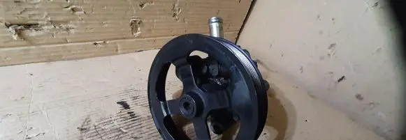 Citroen C-Crosser Power steering pump