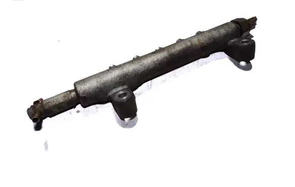Nissan Pathfinder R51 Fuel main line pipe 06G04023