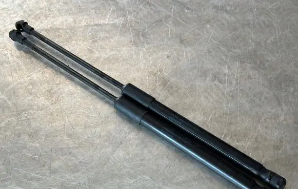 Renault Kadjar Tailgate/trunk strut/damper 904514584R