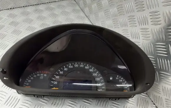 Mercedes-Benz C W203 Tachometer A2035407611