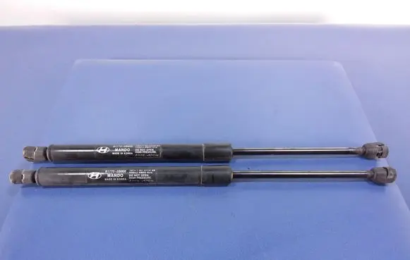 Hyundai Santa Fe Shock absorber/damper mounting bracket 81770-2B000