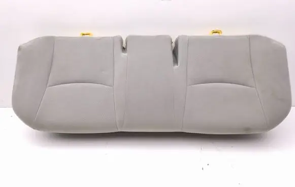 Toyota Prius (XW30) Rear seat