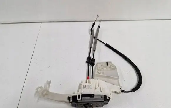 Fiat 500X Rear door lock 52139906