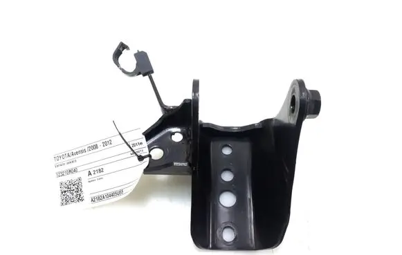 Toyota Avensis T270 Engine mounting bracket 123210R040