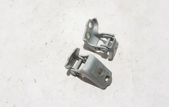 Dacia Duster Rear door upper hinge 804003380R
