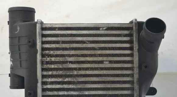 Audi A6 S6 C6 4F Intercooler radiator 4F0145806E