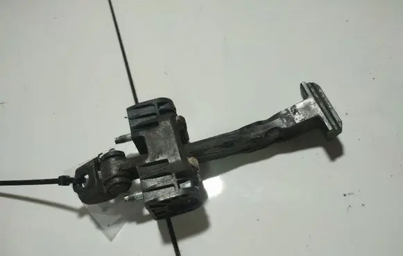 Opel Zafira B Rear door check strap stopper 